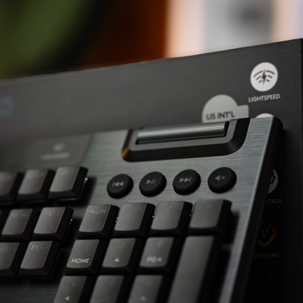 Logitech G915X