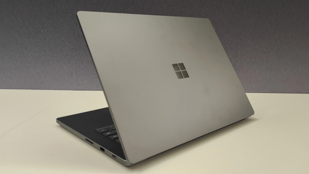 Microsoft Surface Laptop Ultra