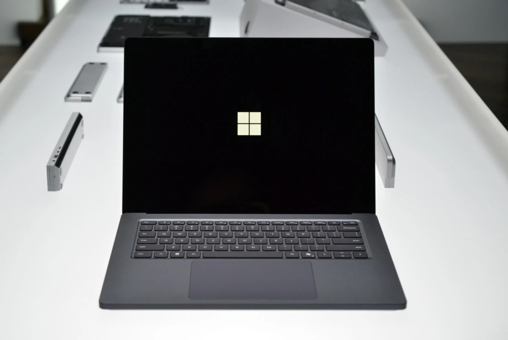 Microsoft Surface Laptop Ultra